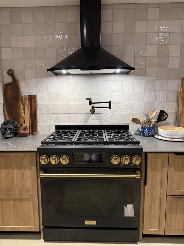 Estufa profesional a gas Gordon Ramsay by THOR Kitchen